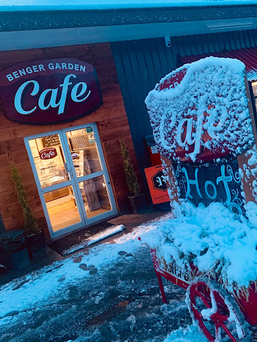 Comentarii opinii despre Benger Garden Cafe & Chalets