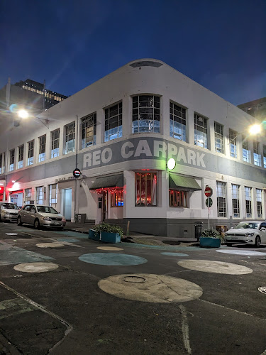 Comentarii opinii despre Mo's