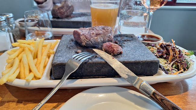 Mackenzies Cafe Bar & Grill - Hospitality and gastronomy