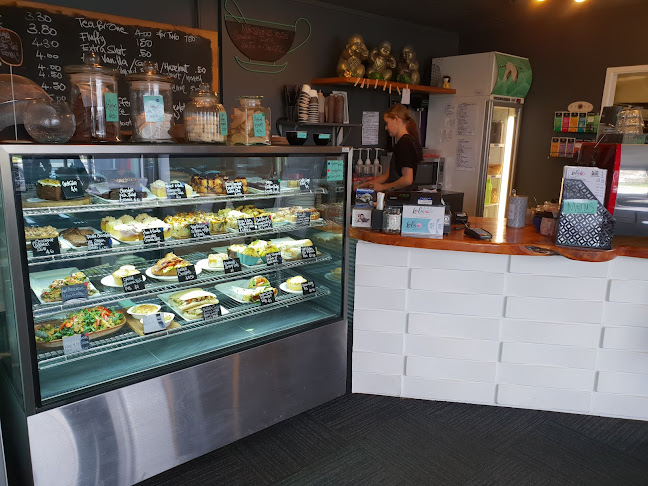 Lola Breakfast Bar And Cafe