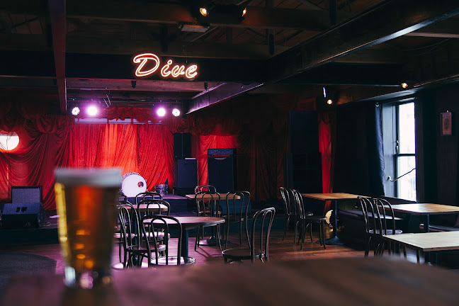 Comentarii opinii despre Dive - Bar & Music Venue
