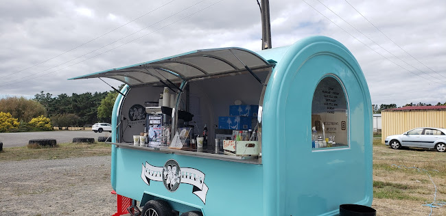 Cuzzy Brews - Hospitality and gastronomy