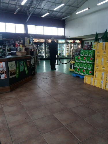 Opinii despre Liquorland Gladstone Road în Gisborne - Hospitality and gastronomy