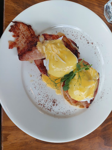 Entice Café & Catering