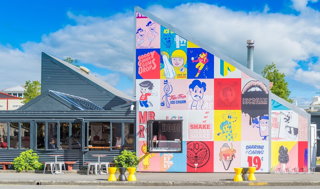 In The Neighbourhood Coffee House