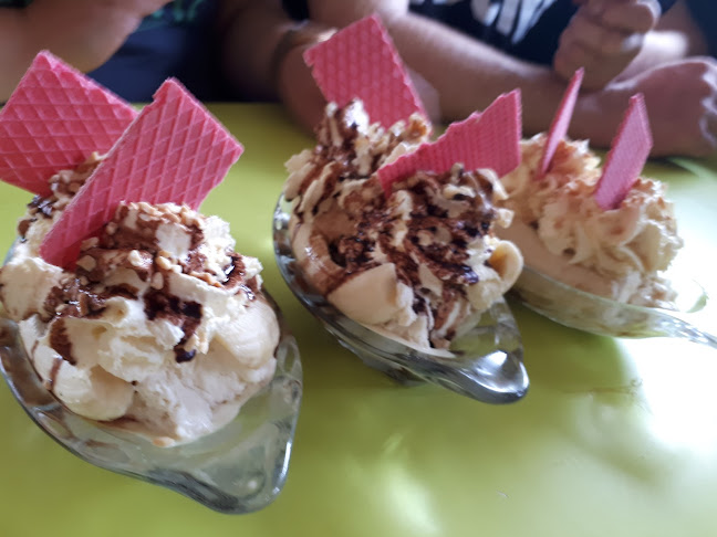 Rush Munro's Ice Creamery - Hastings