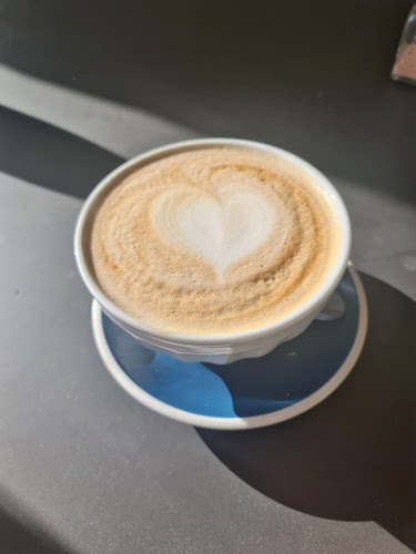 Bungalo Cafe - Hospitality and gastronomy