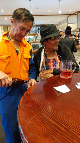 Legends Sports Bar, Porirua - Hospitality and gastronomy