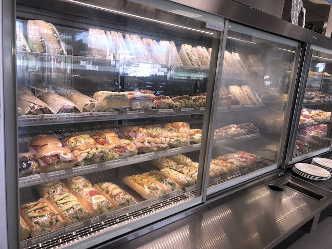 Comentarii opinii despre Hillcrest Bakery & Cafe