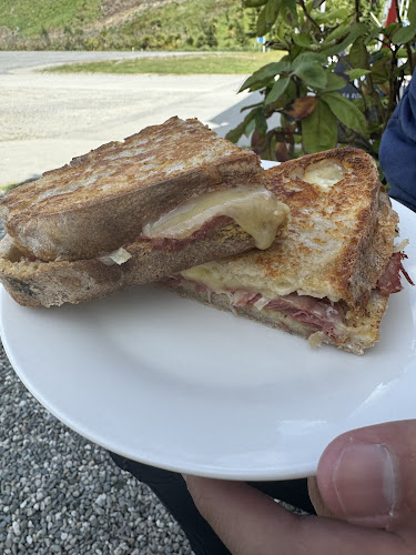 1176 Lake Hawea-Albert Town Road, Albert Town 9382, New Zealand