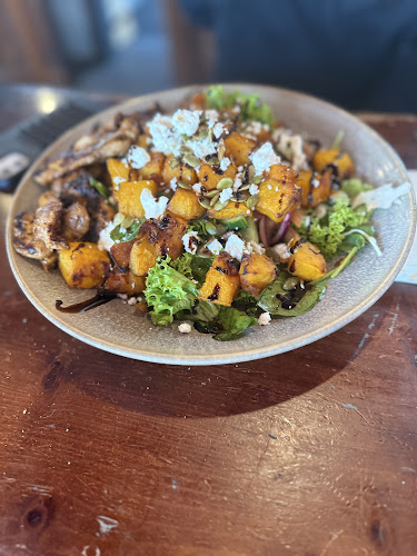 Opinii despre Frankton Arm Tavern în Queenstown - Hospitality and gastronomy