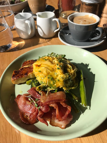 Odettes Eatery Phone number