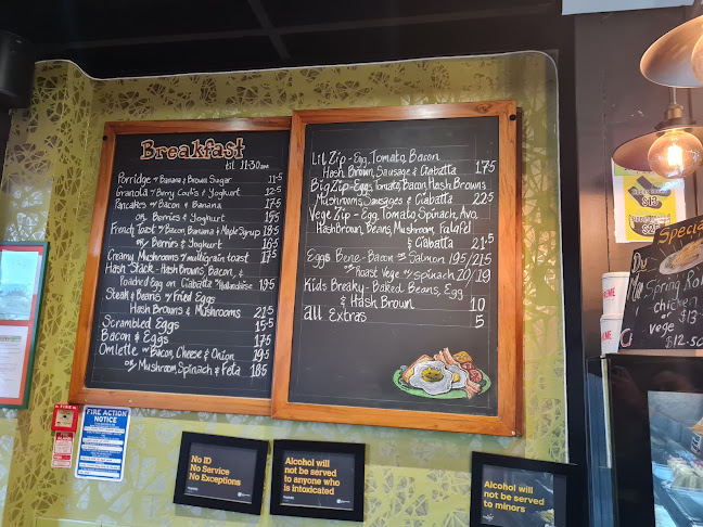 Opinii despre Zippy Central Bar & Cafe. în Rotorua - Hospitality and gastronomy