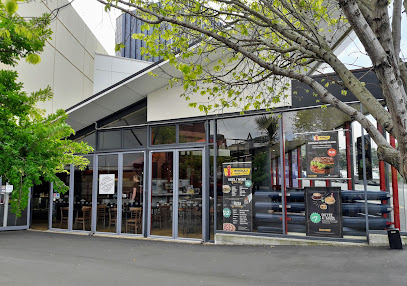 Wholly Bagels & Pizza Thorndon