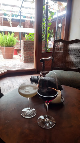 Vesuvio Jazz & Tapas Bar - Hospitality and gastronomy