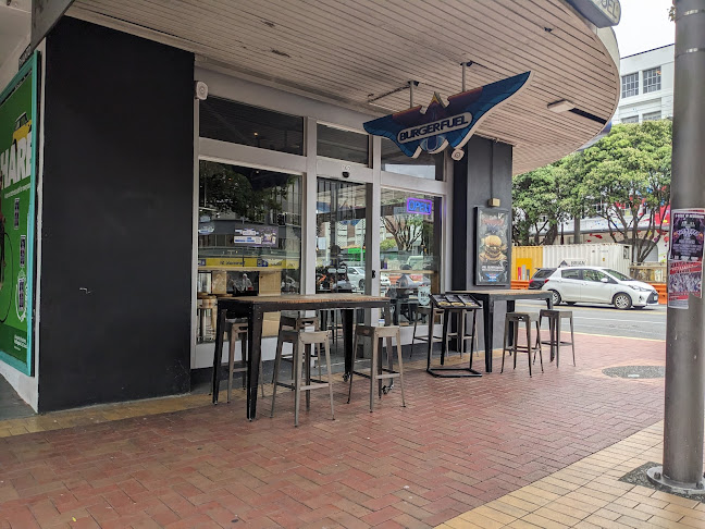 Comments and reviews of BurgerFuel Courtenay Place