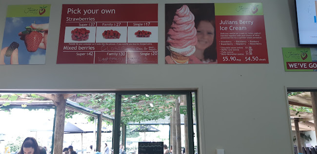 Julians Berry Farm and Café - Hospitality and gastronomy