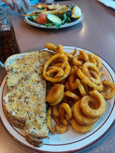 Denny's Porirua - Hospitality and gastronomy