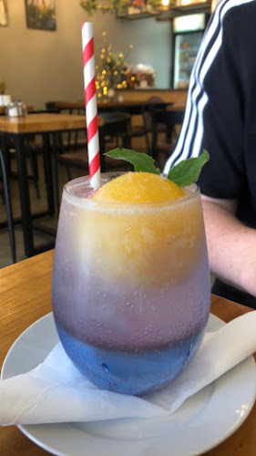 Comentarii opinii despre Gemini Cafe & Eatery