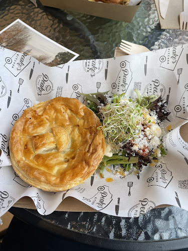 Peake’s Kitchen & Ice Cream, Store - Hospitality and gastronomy