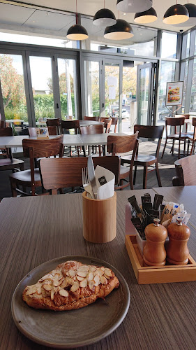 The Coffee Club Great South Road (Greenlane) - Hospitality and gastronomy