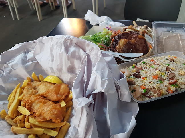 Oppies Restaurant & Takeaway Open Times