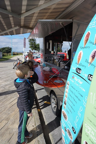 Comentarii opinii despre The Wave Cafe