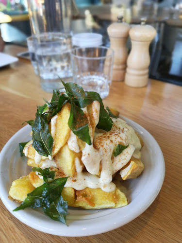 Odettes Eatery Open Times