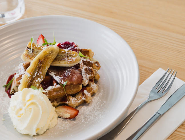 Tutaki Cafe - Hospitality and gastronomy