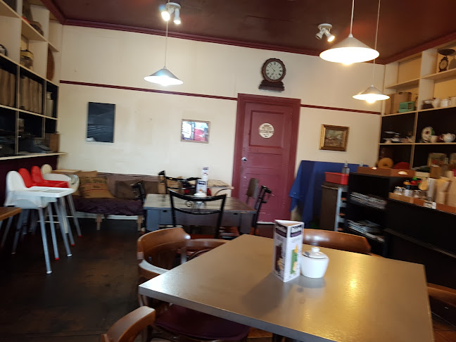 Kauri Cafe & Indian Eatery - Hospitality and gastronomy