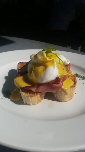 Comments and reviews of Hula