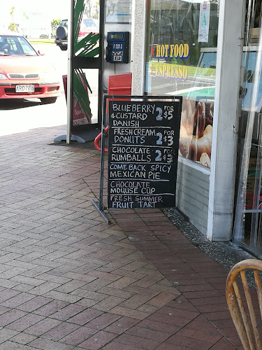 112 Chivalry Road, Glenfield, Auckland 0629, New Zealand