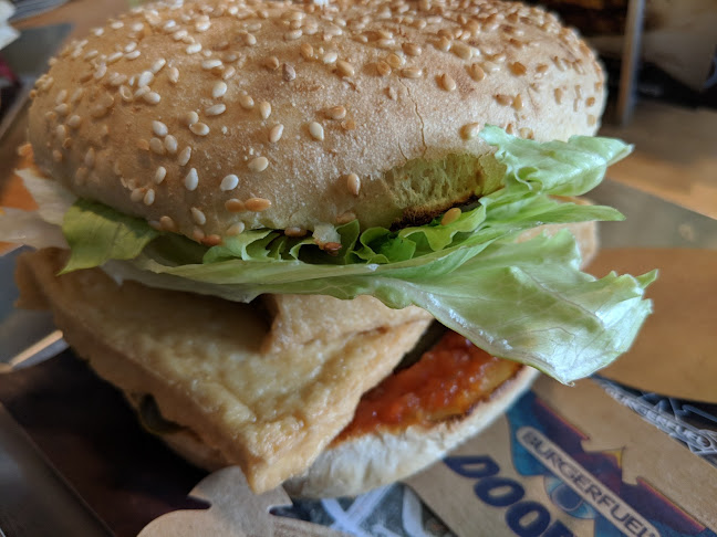 BurgerFuel Henderson - Hospitality and gastronomy