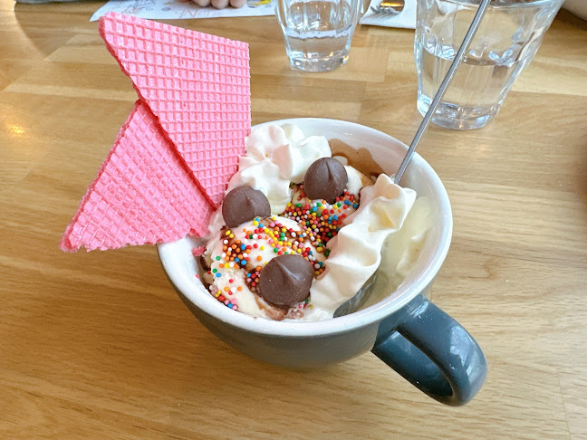 Coene's Bar & Eatery