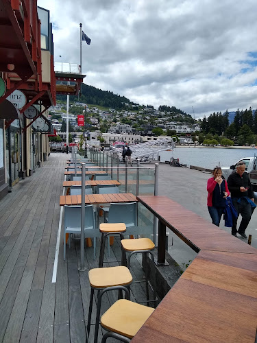 Steamer Wharf/Beach, Queenstown 9300, New Zealand