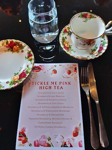 Hippo Bar & Restaurant