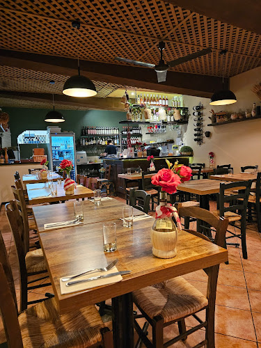 Mamma Mia Ristorante Italiano - Hospitality and gastronomy