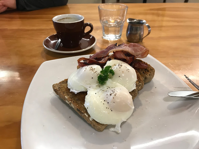 Lydia's Cafe - Hospitality and gastronomy