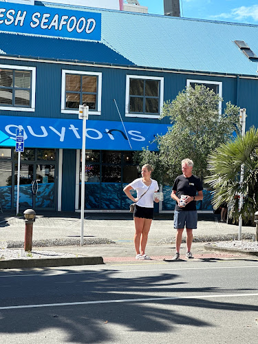 Guytons, Nelson
