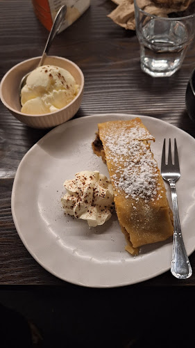 Mitten Drin - Hospitality and gastronomy