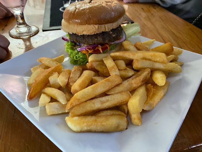 Reviews of Pongaroa Hotel in Pongaroa - Hospitality and gastronomy