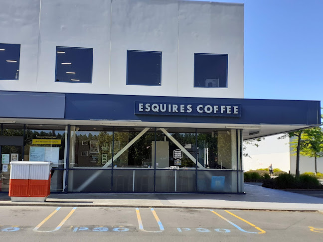 Comentarii opinii despre Esquires Cafe - Northwood