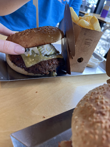 BurgerFuel Cambridge - Hospitality and gastronomy