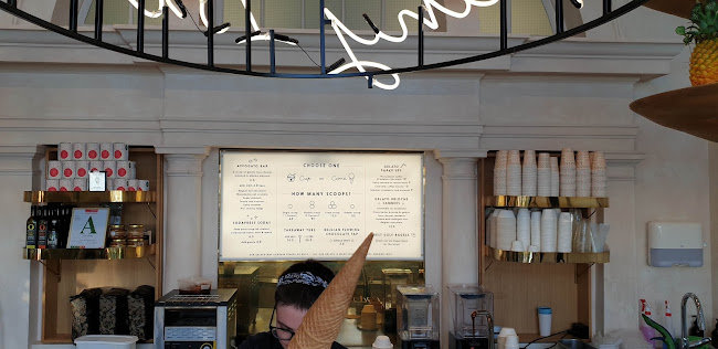 Island Gelato Co. CBD Ferry Terminal - Hospitality and gastronomy