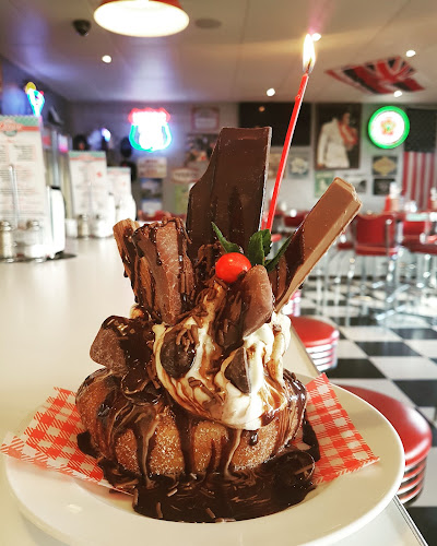 Deluxe Diner - New Plymouth