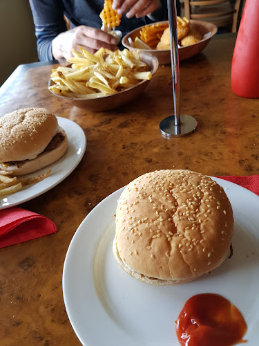 Drover's Bar and Kitchen - Hospitality and gastronomy