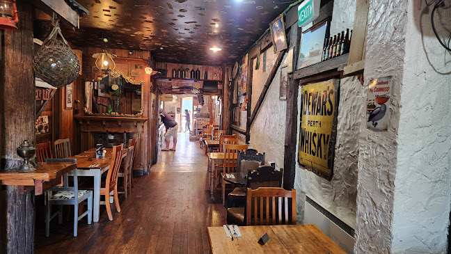 21 West End, Kaikōura 7300, New Zealand