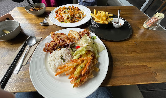 Water Drop Vegetarian Cafe - Hospitality and gastronomy