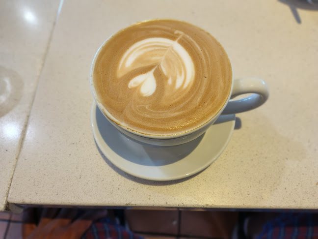 Autobahn Cafe Bombay - Hospitality and gastronomy