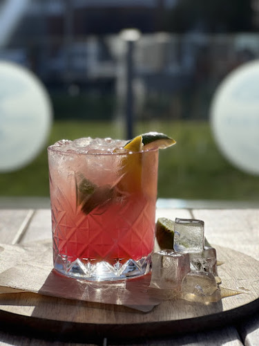 The Crooked Elm - Hospitality and gastronomy